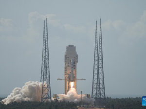 КНР испытала новую ракету "Чанчжэн-10" для полетов на Луну